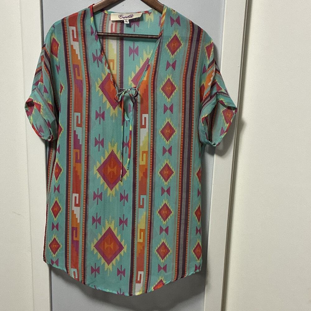 Emmelee Boho Southwestern Aztec Blouse Sz S/M Keyhole Tie Vibrant Geometric USA